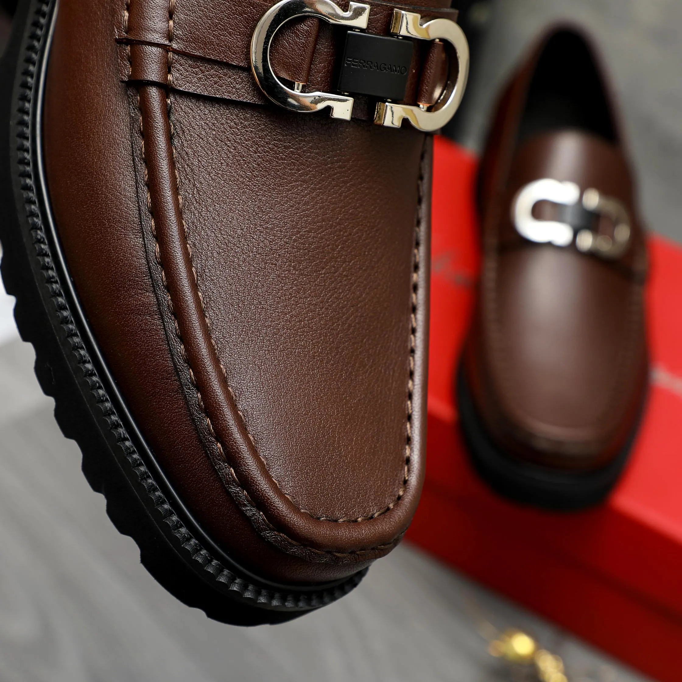 Men's shoes 💰540 Product trademark: Ferragamo "Ferragamo" business slip-on leather shoes Regular size: 38-44 (45.46 custom-made, non-refundable) Product materials: Selected high-quality cowhide upper, cowhide lining, original outsole